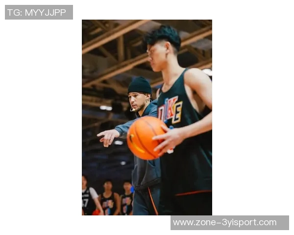 布克分享决策哲学：信任队友是我传球的动力与信念