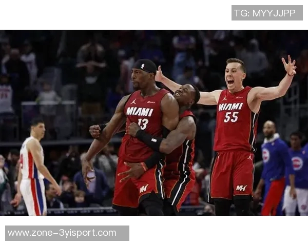 热火队宣布阿德巴约因右膝挫伤缺席本场比赛将不再回归